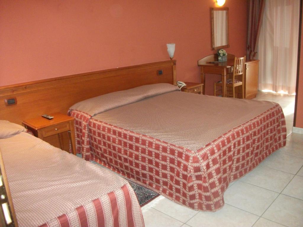 Hotel La Grotte San Donato Val di Comino Habitación foto